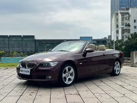 BMW 3 Series 2009 — фото 1