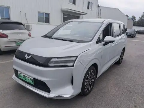 Wuling 星光730 EV 2025