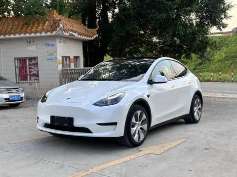 Tesla Model Y 2022 — фото 1