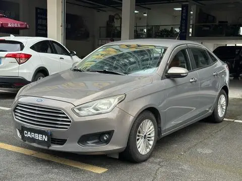 Ford Escort 2015 — фото 1
