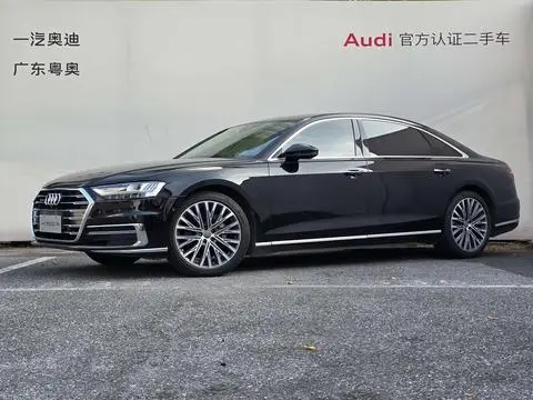 Audi A8 2019 — фото 1