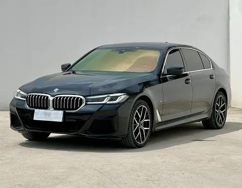 BMW 5 Series 2023 — фото 1