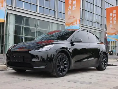 Tesla Model Y 2022 — фото 1