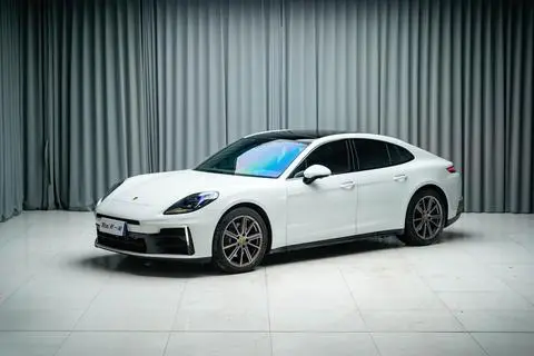 Porsche Panamera 2024