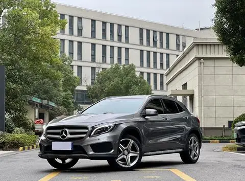 Mercedes-Benz GLA 2015