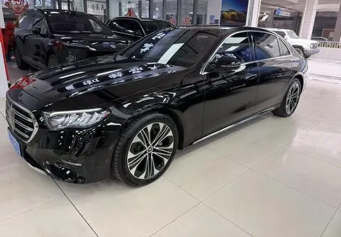 Mercedes-Benz E-Class 2025