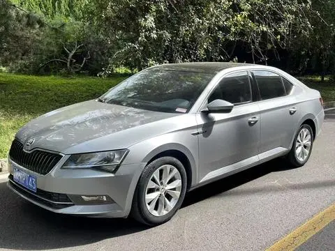 Skoda Superb 2016