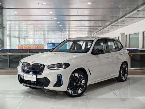 BMW iX3 2022 — фото 1