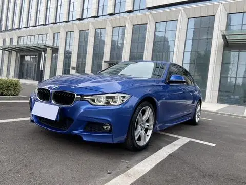 BMW 3 Series 2018 — фото 1