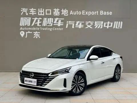 Nissan Teana 2022