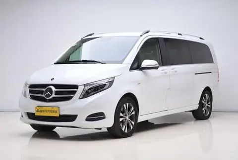 Mercedes-Benz V-Class 2016