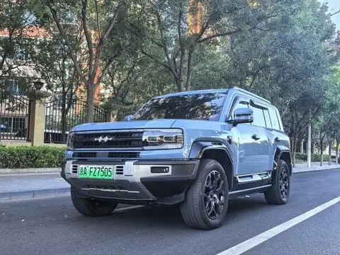 BYD Leopard 5 2023 — фото 1
