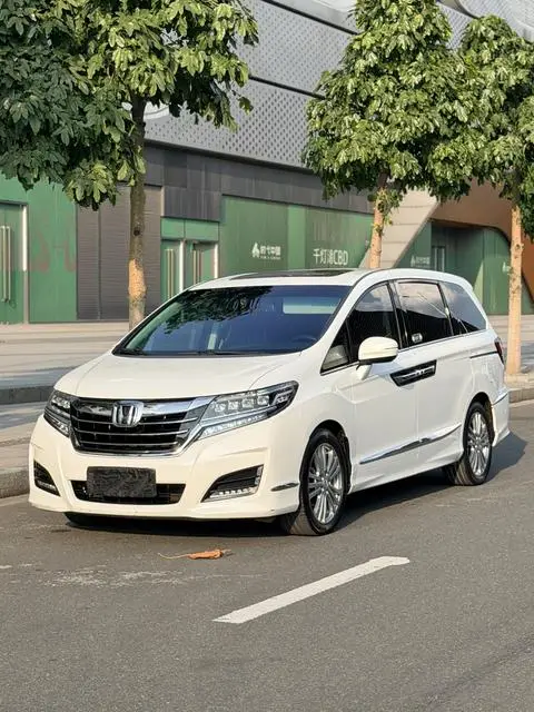 Honda 艾力绅 2016