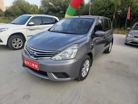 Nissan 骊威 2015