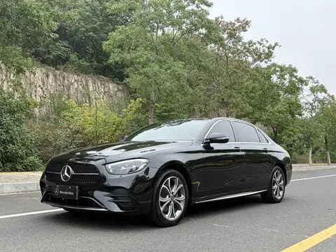Mercedes-Benz E-Class 2022 — фото 1