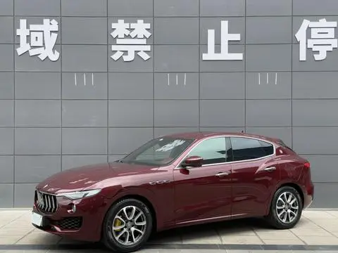 Maserati Levante 2016 — фото 1