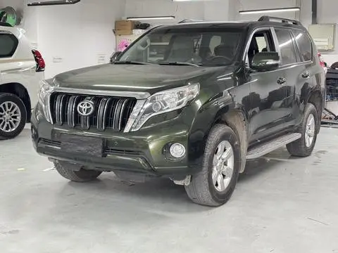 Toyota Prado 2016 — фото 1