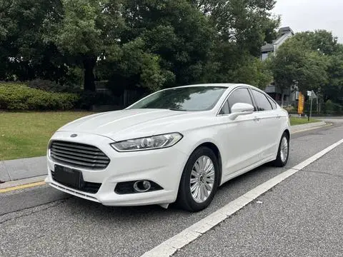 Ford 蒙迪欧 2013 — фото 1