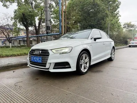 Audi A3 2020 — фото 1