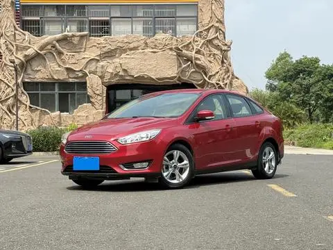 Ford Focus 2017 — фото 1
