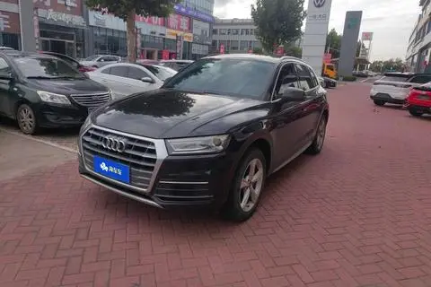 Audi Q5L 2018 — фото 1