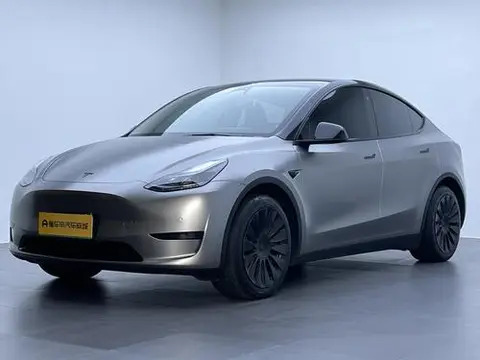 Tesla Model Y 2023 — фото 1