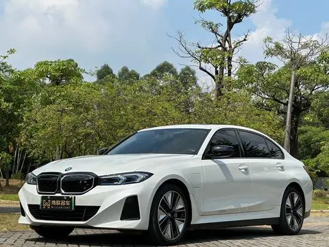 BMW i3 2023