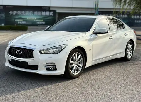 Infiniti Q50 2014