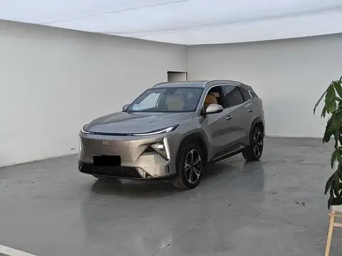 Geely L7 2023