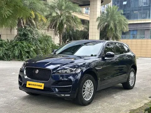 Jaguar F-PACE 2016