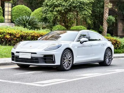 Porsche Panamera 2024