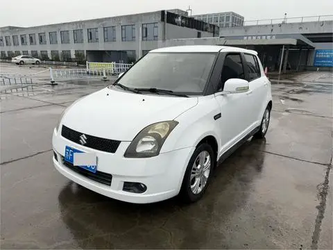 Suzuki 雨燕 2013