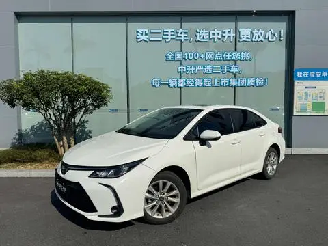 Toyota Corolla 2023 — фото 1
