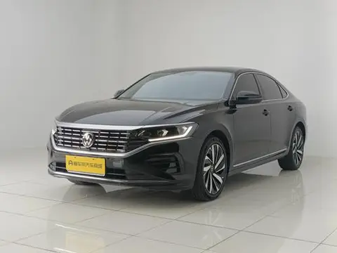 Volkswagen Passat 2023 — фото 1