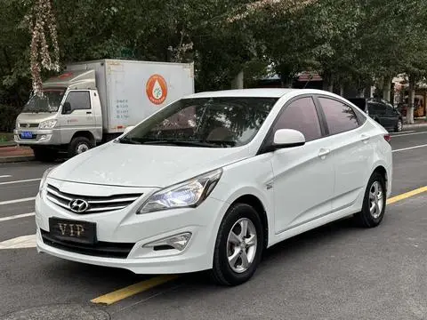 Hyundai 瑞纳 2016