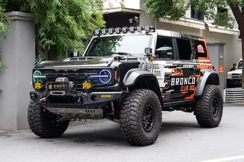 Ford Bronco 2024