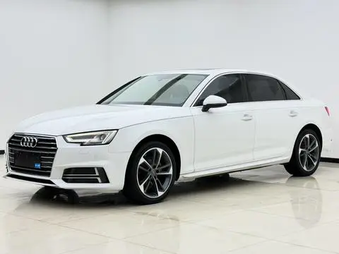 Audi A4L 2019 — фото 1