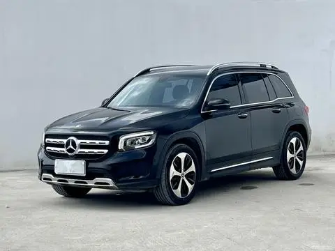 Mercedes-Benz GLB 2023 — фото 1
