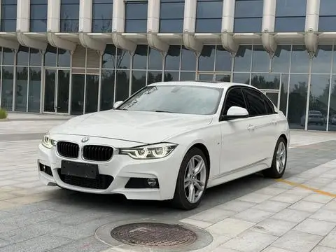 BMW 3 Series 2019 — фото 1