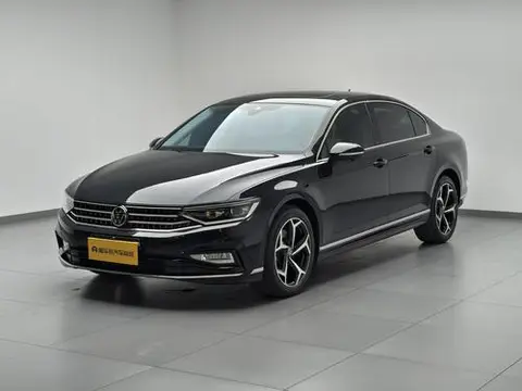Volkswagen Magotan 2025