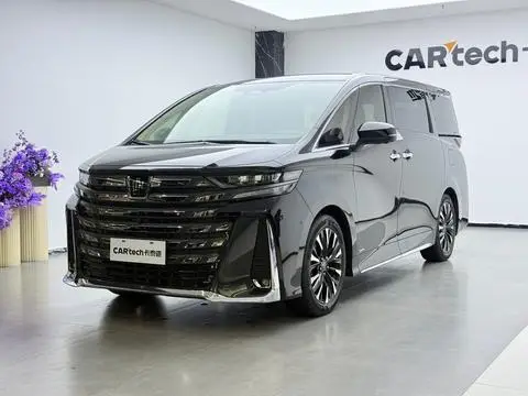 Toyota Alphard 2024 — фото 1