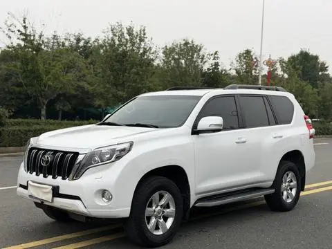 Toyota Prado 2016 — фото 1