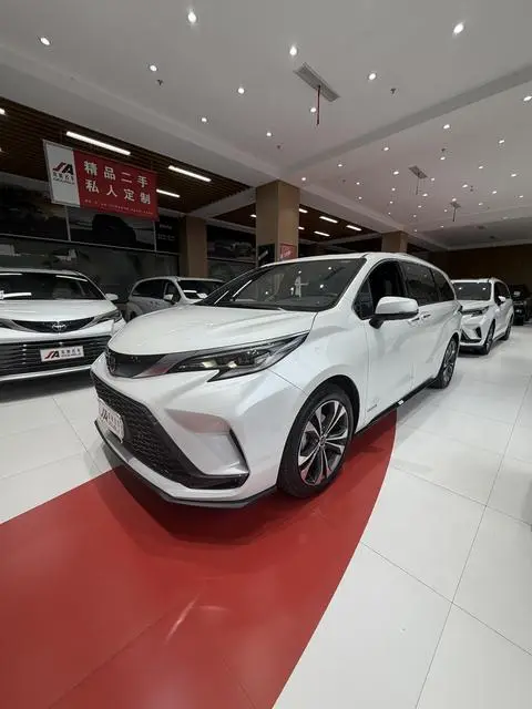 Toyota Granvia 2022