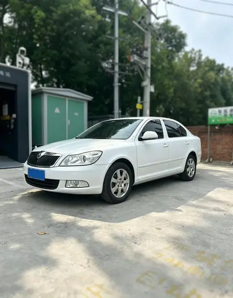 Skoda Octavia 2015 — фото 1