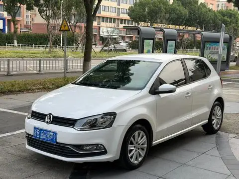 Volkswagen Polo 2014 — фото 1