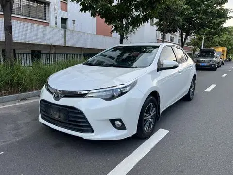 Toyota 雷凌 2016 — фото 1