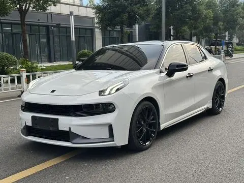 Lynk & Co 03 2022