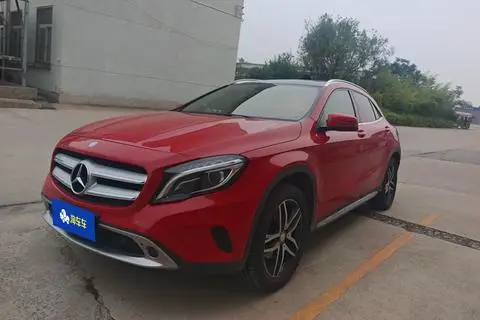 Mercedes-Benz GLA 2015 — фото 1