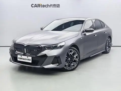 BMW 5 Series 2024