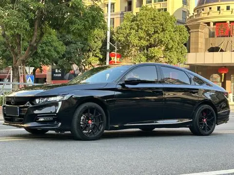 Honda Accord 2018 — фото 1